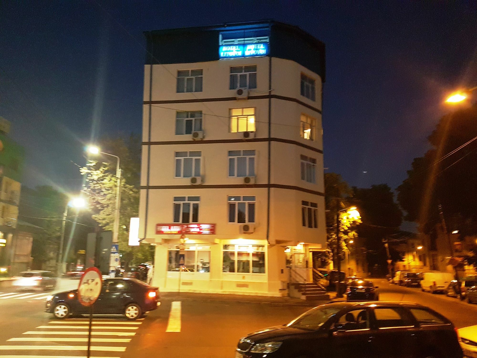 Hostel Litovoi บูคาเรสต์ ภายนอก รูปภาพ